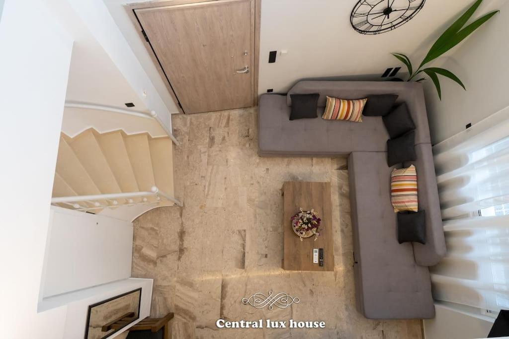 Central Lux House Kalamata Exterior photo